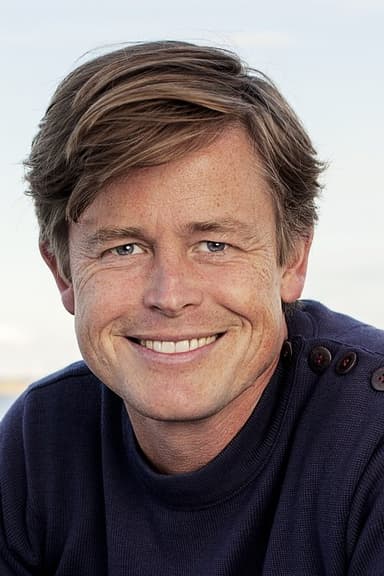 Caspar Phillipson profile photo