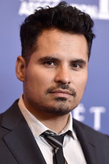 Michael Peña profile photo