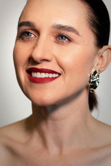 Lena Hall profile photo