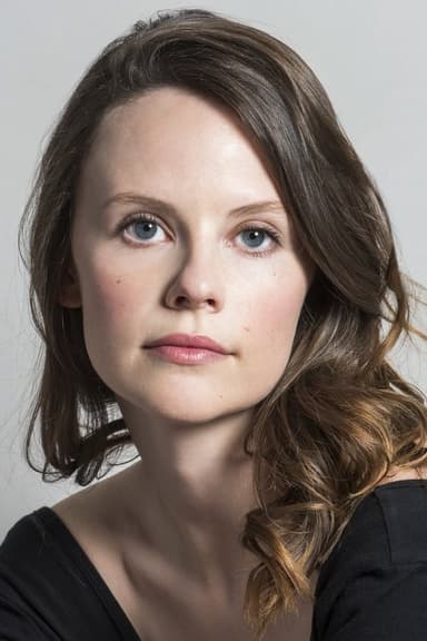 Sarah Ramos profile photo